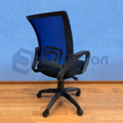 Кресло офисное для персонала “Модель 001”