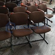 Секция стульев “Эврика” с откидными сиденьями для актового зала